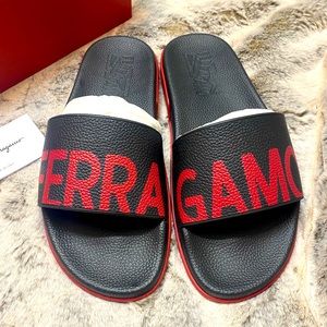 Summer Ready! Salvatore Ferragamo Black & Red Ferragamo Pool Slides Sz 10